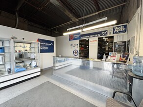 1440-1458 Cyrville Rd, Ottawa, ON to rent Interior Photo- Image 1 of 5