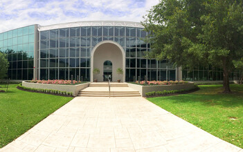 15810 Park Ten Pl, Houston, TX for rent Building Photo- Image 1 of 5