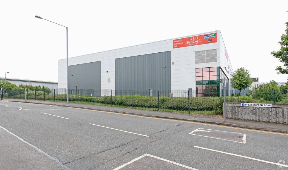 Premier Park Rd, London to rent - Building Photo - Image 3 of 5