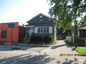 700 Henry St, Joliet, IL for sale Primary Photo- Image 1 of 1