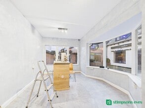 16 Cornwall Pl, Buckingham to rent Interior Photo- Image 1 of 3