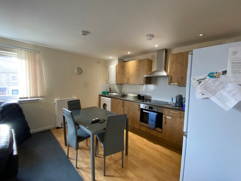 2a George Crt, Loanhead for sale - Interior Photo - Image 3 of 6