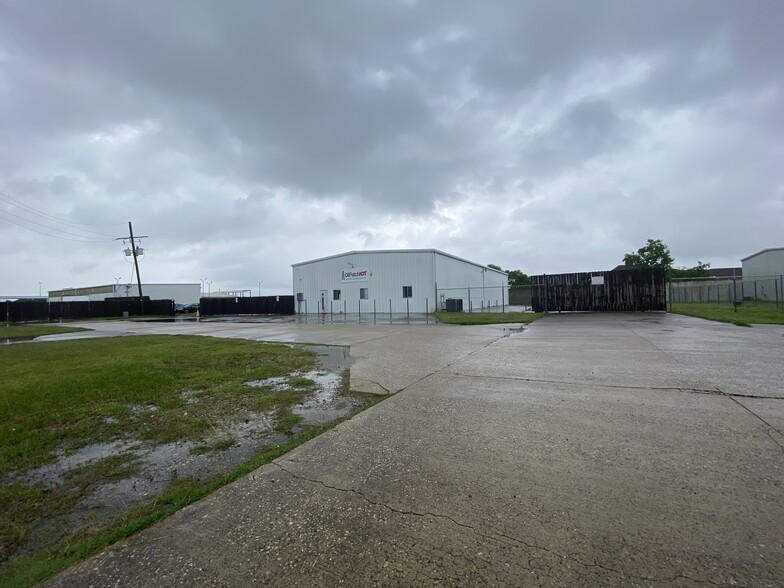 2730 Highway 69 N, Nederland, TX for sale - Primary Photo - Image 1 of 1