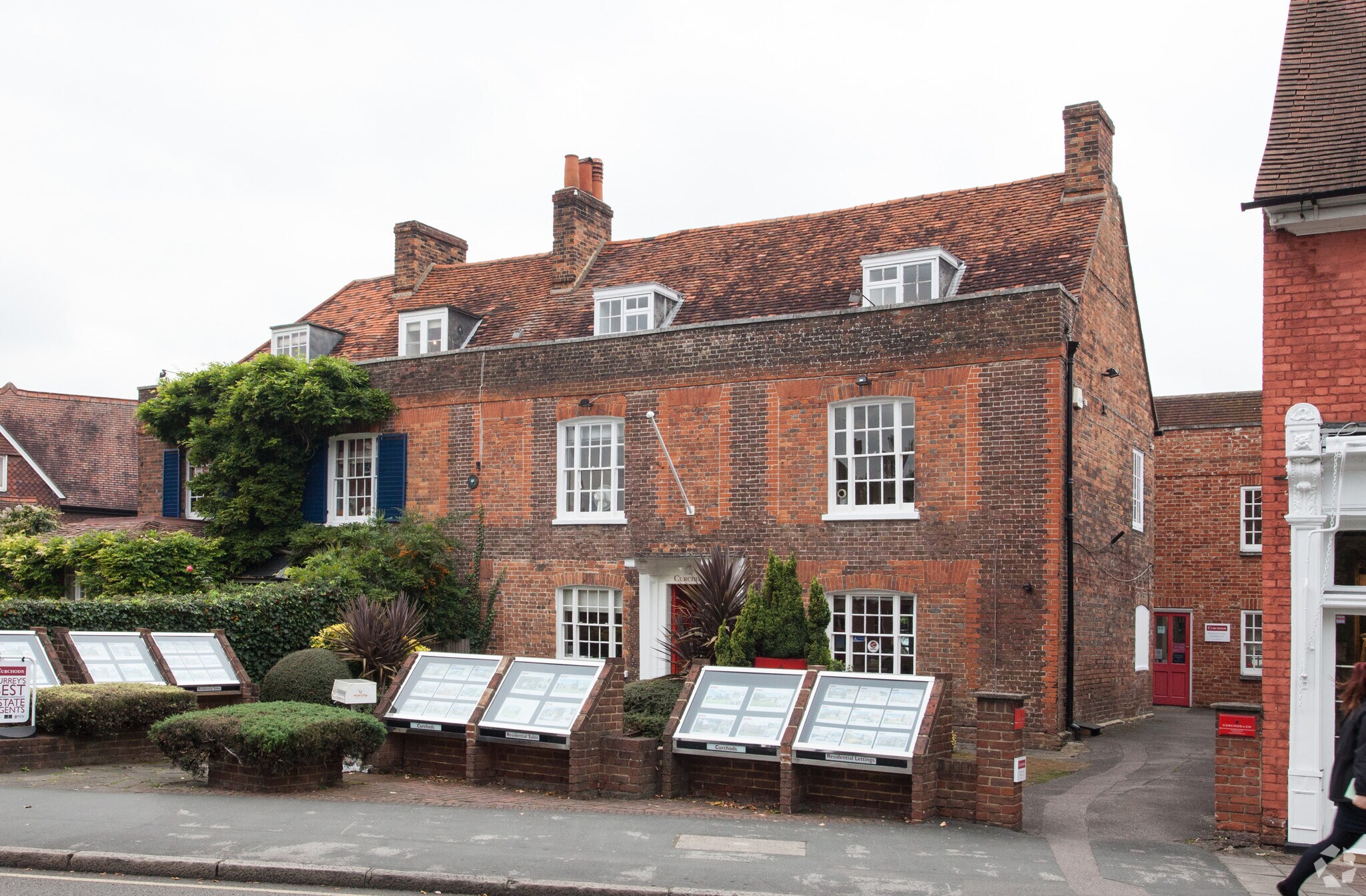 54 Church St, Weybridge to rent Primary Photo- Image 1 of 8