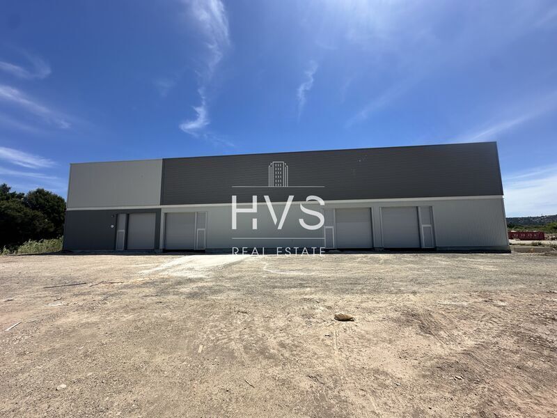 Light Industrial in Marignane for sale Building Photo- Image 1 of 12