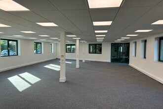 Odhams Wharf, Ebford to rent Interior Photo- Image 2 of 3