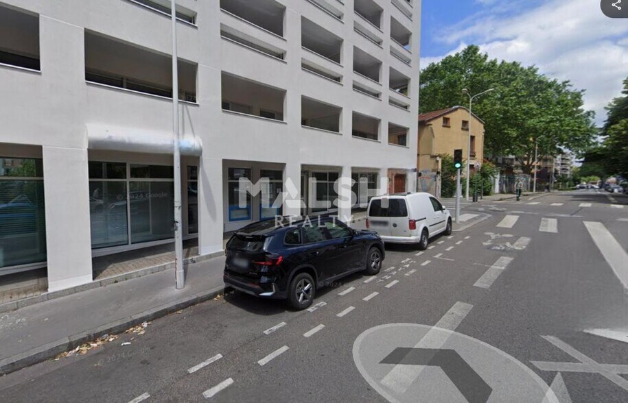 Retail in Lyon for sale - Building Photo - Image 3 of 3