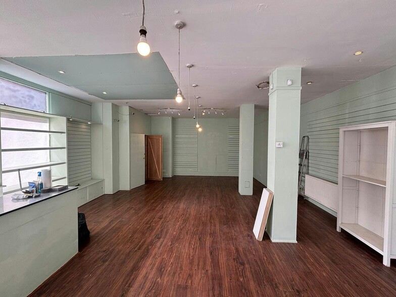 168 Kilmarnock Rd, Glasgow to rent - Building Photo - Image 3 of 4