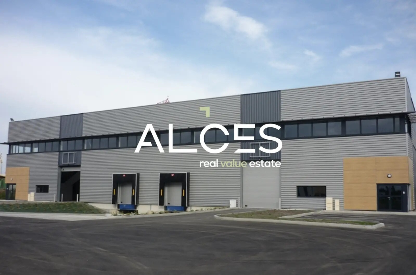 Office in Saint-Jean-d'Illac to rent Building Photo- Image 1 of 5