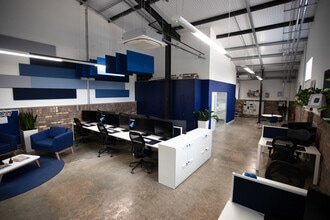 Lower Wavensmere Farm, Wootton Wawen to rent Interior Photo- Image 1 of 7