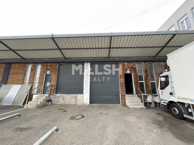 1 Impasse Du Baco, Saint-Priest to rent - Building Photo - Image 1 of 6