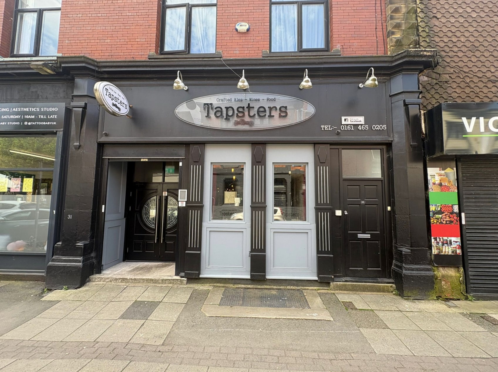 31 Old St, Ashton Under Lyne to rent Building Photo- Image 1 of 8