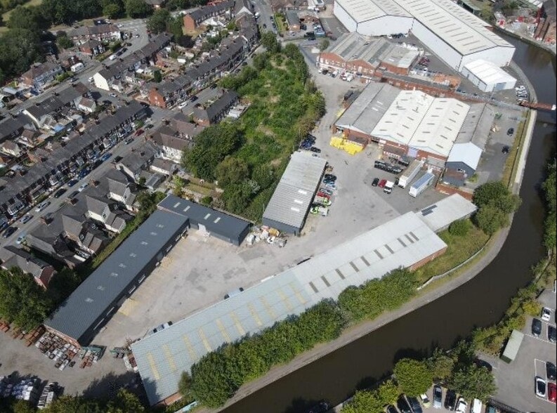 Scott Lidgett Rd, Stoke On Trent to rent - Building Photo - Image 3 of 11