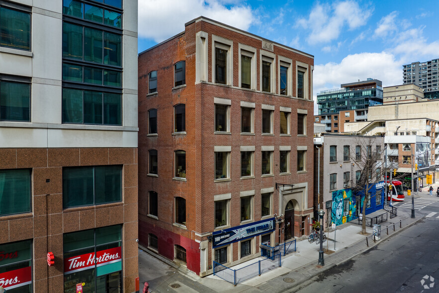 160 John St, Toronto, ON for rent - Primary Photo - Image 1 of 5