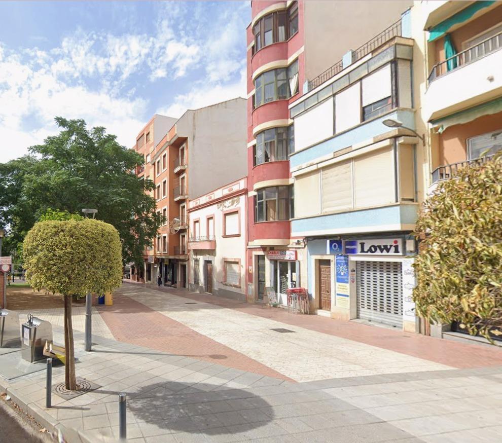 Office in Almendralejo, Badajoz for sale Building Photo- Image 1 of 2