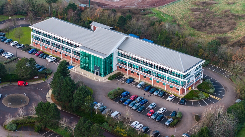 3100 Daresbury Park, Warrington to rent - Building Photo - Image 3 of 11