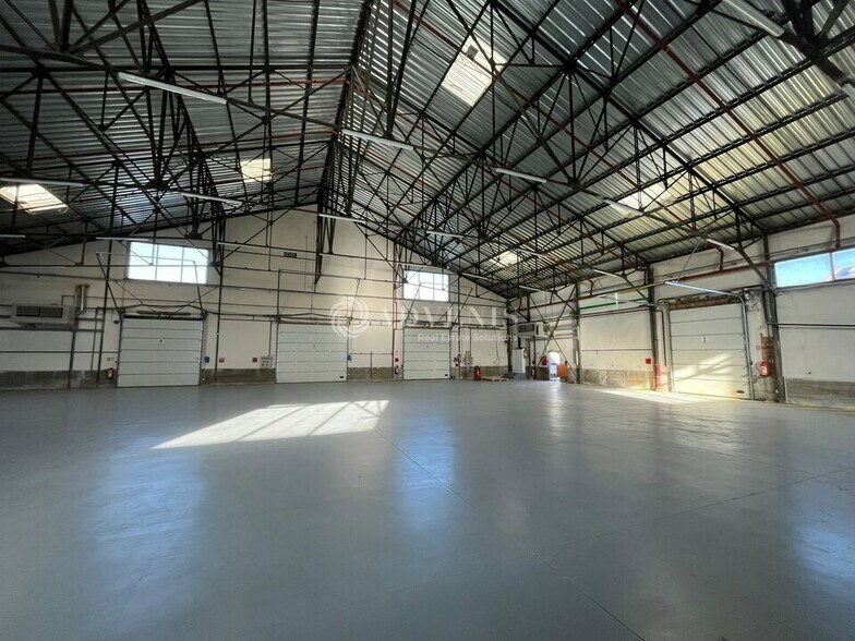 Light Industrial in Bonneuil-sur-Marne to rent - Building Photo - Image 3 of 5