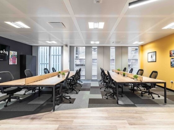 4 St. Pauls Sq, Liverpool to rent Interior Photo- Image 1 of 3