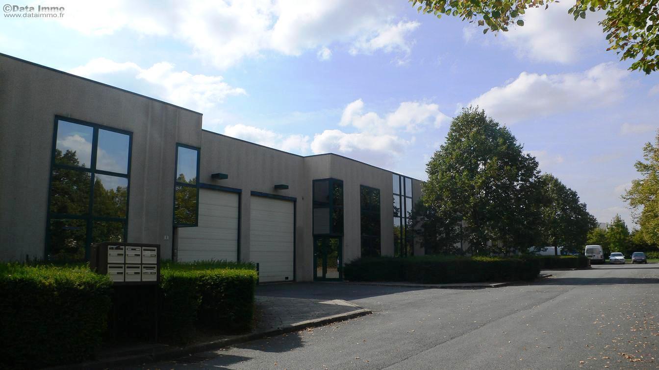 Light Industrial in Villepinte to rent Building Photo- Image 1 of 14