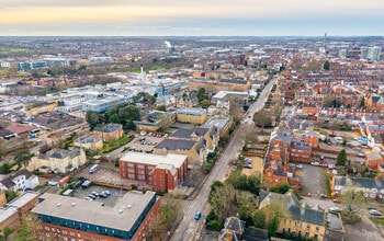 Cliftonville, Northampton to rent Building Photo- Image 2 of 5