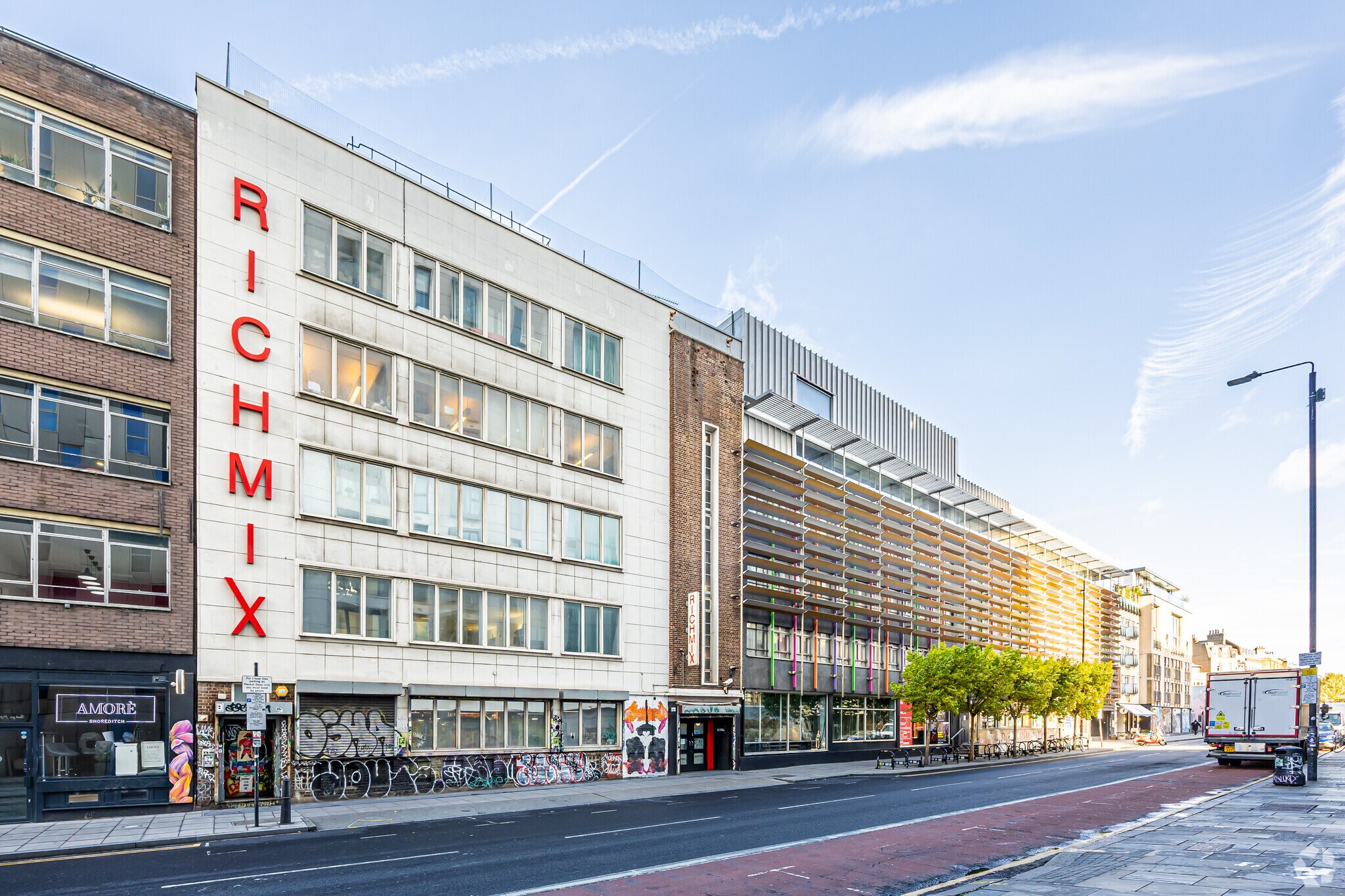 35-47 Bethnal Green Rd, London for sale Primary Photo- Image 1 of 1