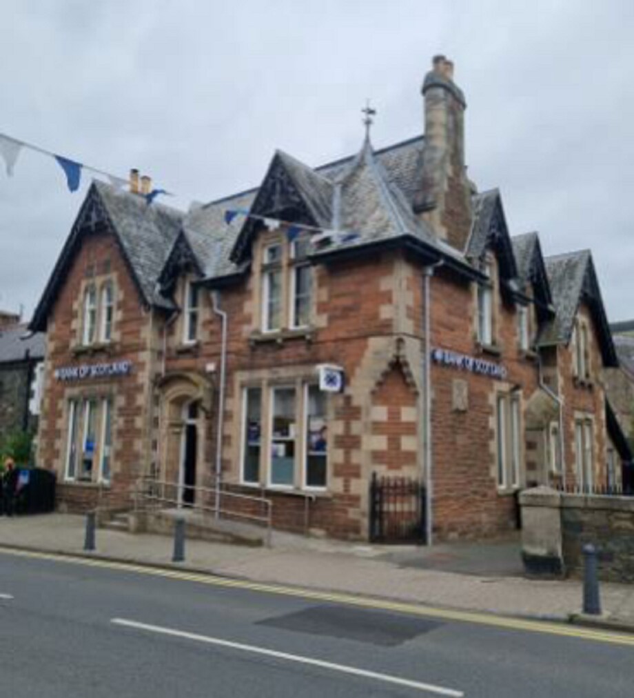 2 High St, Innerleithen for sale Primary Photo- Image 1 of 1