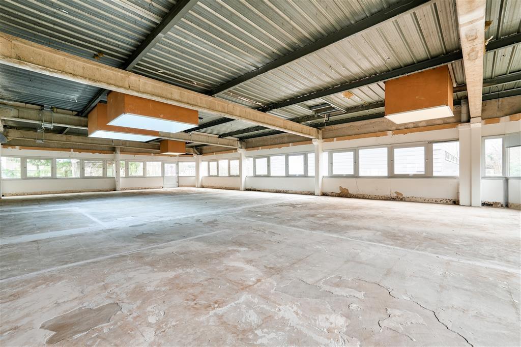 Office in Saint-Cloud to rent Interior Photo- Image 1 of 7