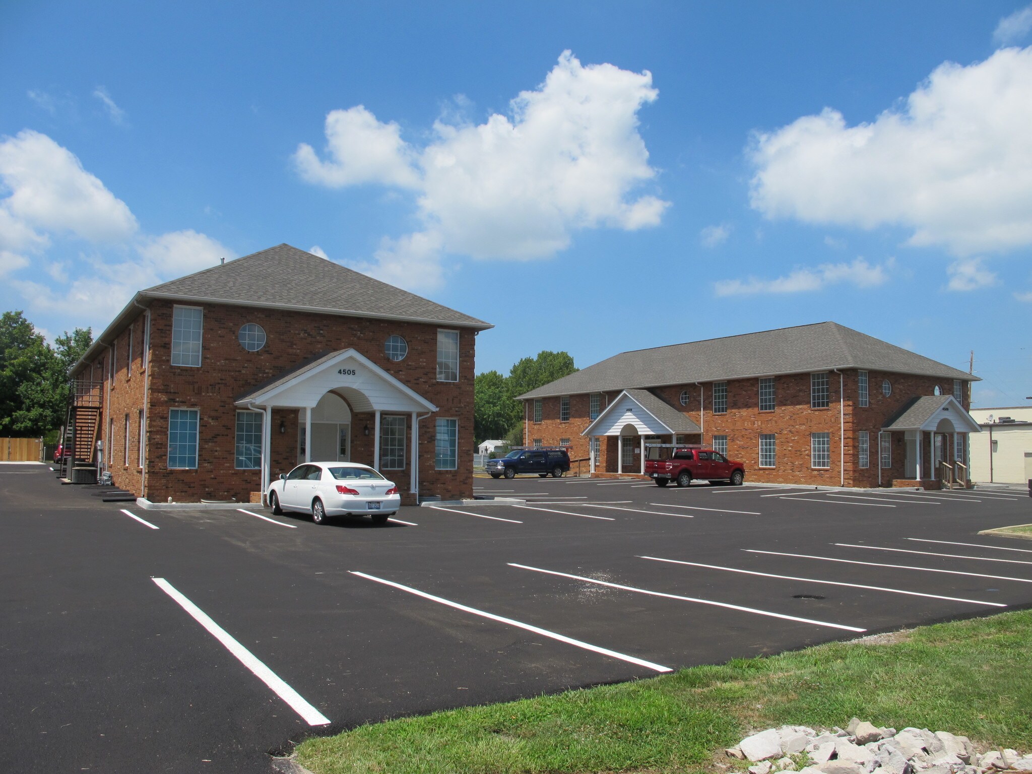 4505 N Illinois St, Swansea, IL to rent Building Photo- Image 1 of 13