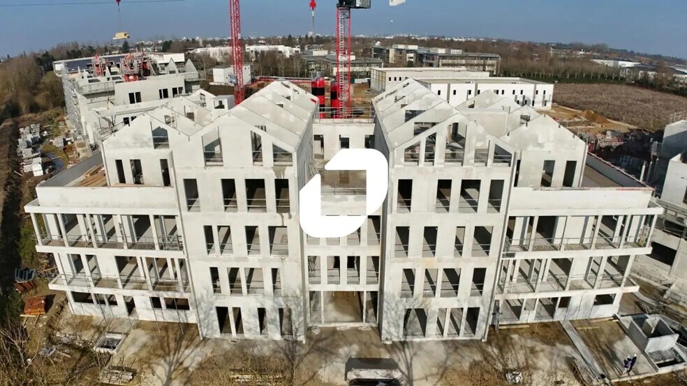 Parc, Serris for sale - Building Photo - Image 3 of 20