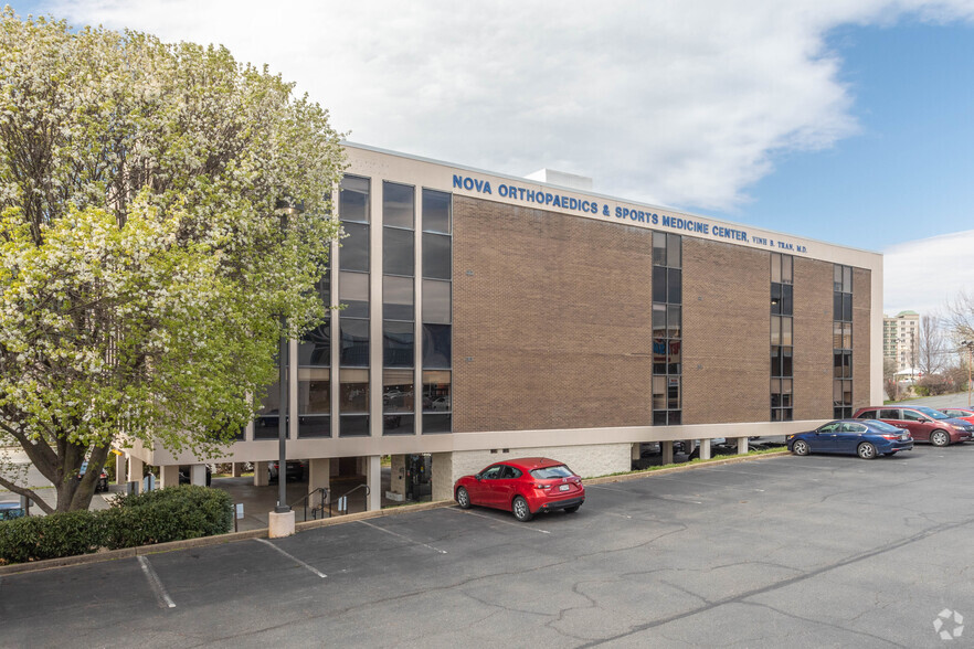 8206 Leesburg Pike, Vienna, VA for rent - Building Photo - Image 3 of 3