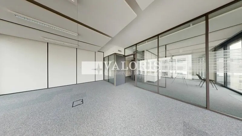 8 Rue Maurice Moissonnier, Vaulx-en-Velin to rent Interior Photo- Image 1 of 7