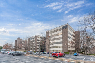 Five-Property Airport Office Park portfolio of 5 properties for sale on LoopNet.co.uk Building Photo- Image 1 of 38