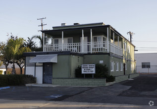 1770 Orange Ave, Costa Mesa, CA for rent Primary Photo- Image 1 of 4