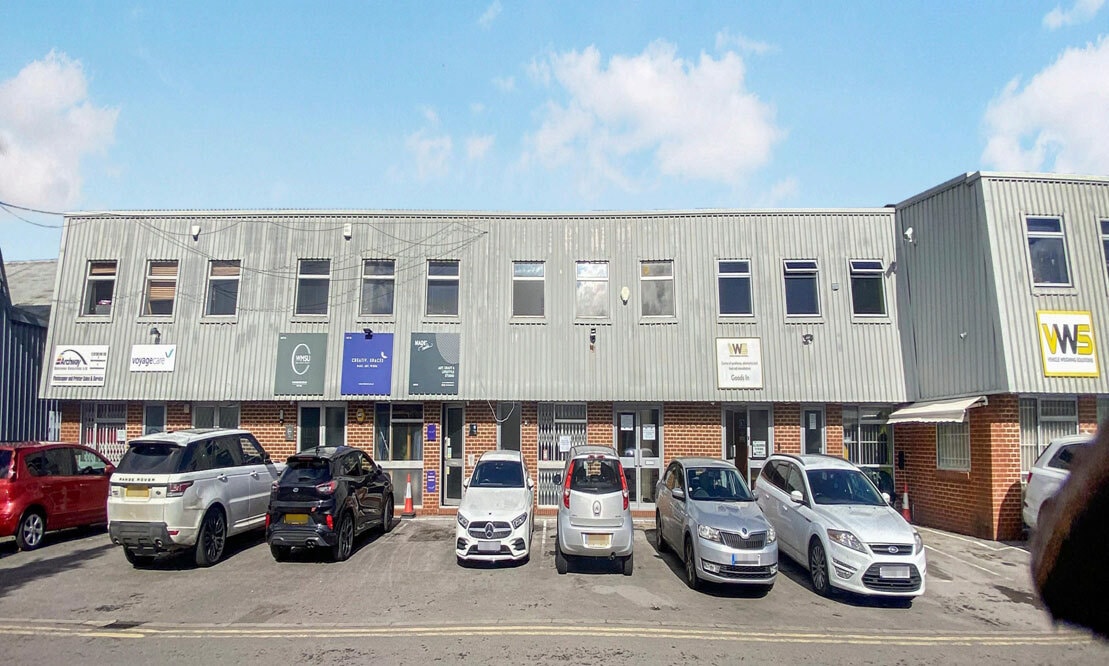 Marsack St, Reading to rent Primary Photo- Image 1 of 12