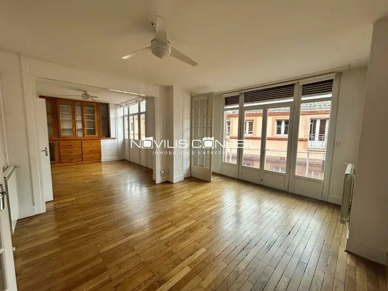 Office in Toulouse to rent Building Photo- Image 1 of 9
