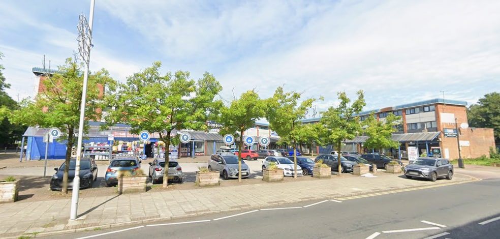 Seaforth Rd, Liverpool to rent - Building Photo - Image 2 of 2