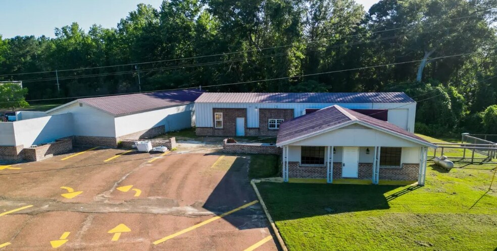 3661 Simpson Highway 49, Mendenhall, MS for sale - Primary Photo - Image 1 of 1