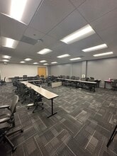 6600 SW 105th Ave, Beaverton, OR to rent Interior Photo- Image 1 of 7