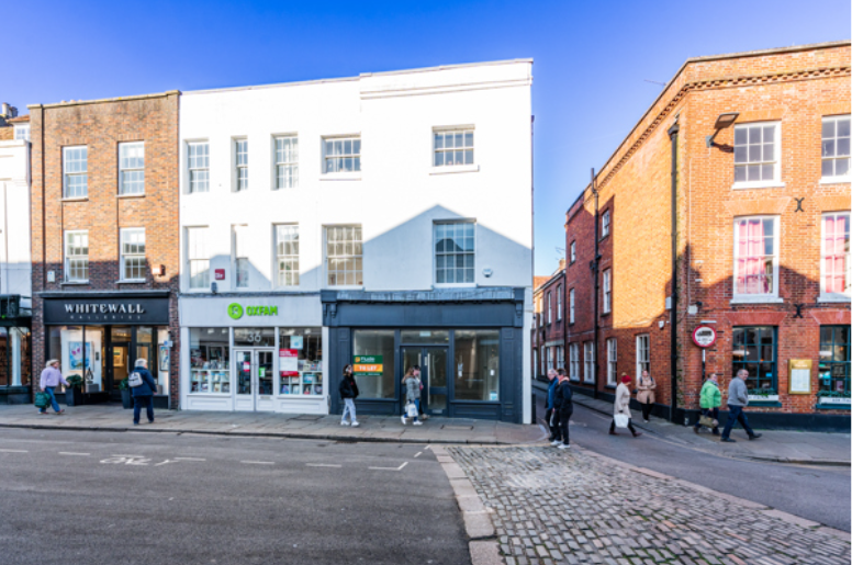 37 East St, Chichester for rent - Building Photo - Image 1 of 2