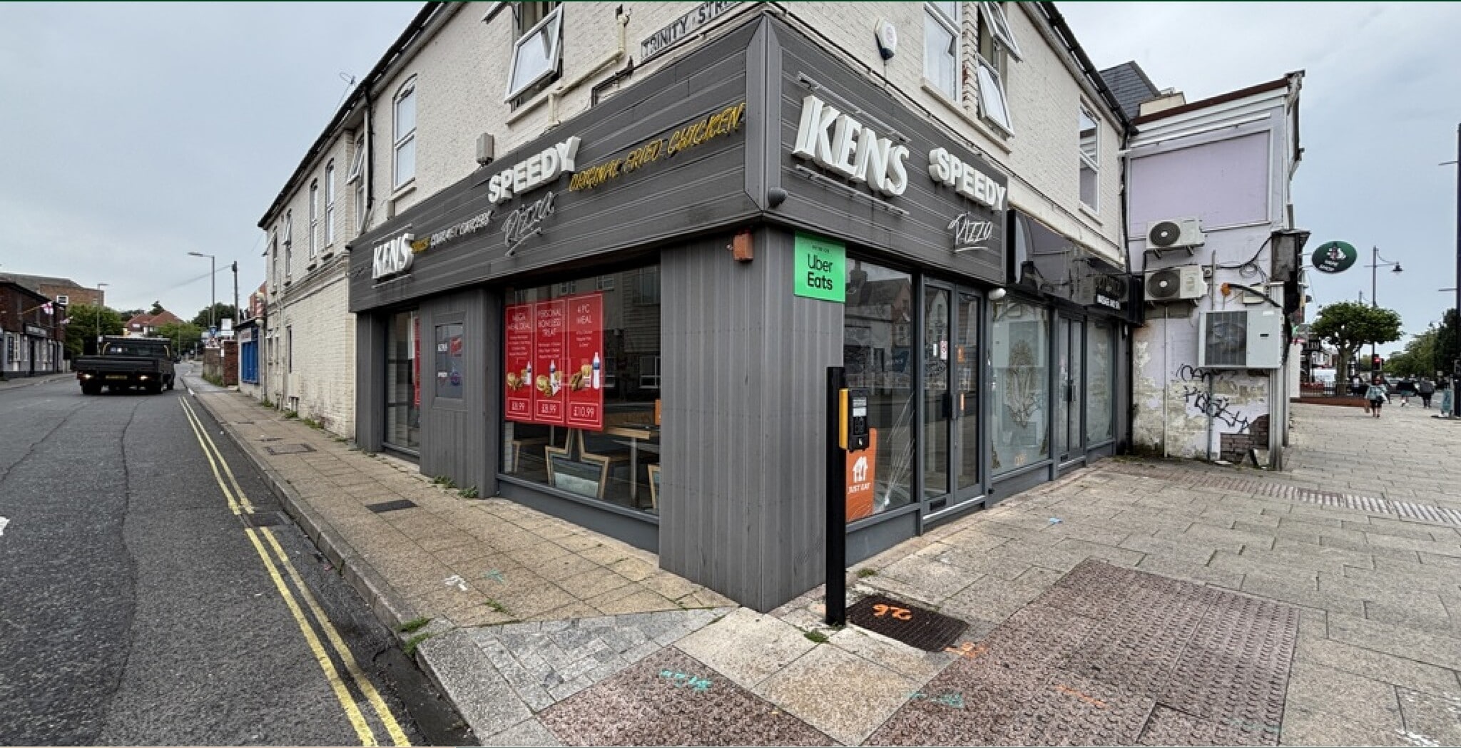161 West St, Fareham to rent Primary Photo- Image 1 of 4