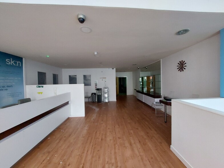 261-263 Union St, Aberdeen to rent - Building Photo - Image 2 of 2