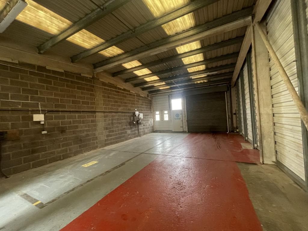 Learoyd Rd, New Romney, KEN TN28 8XU - Unit 2 - - Interior Photo - Image 2 of 2