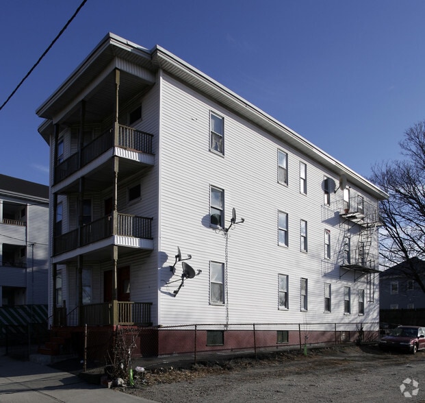 202-204 Chapin Ave, Providence, RI for sale - Primary Photo - Image 1 of 1