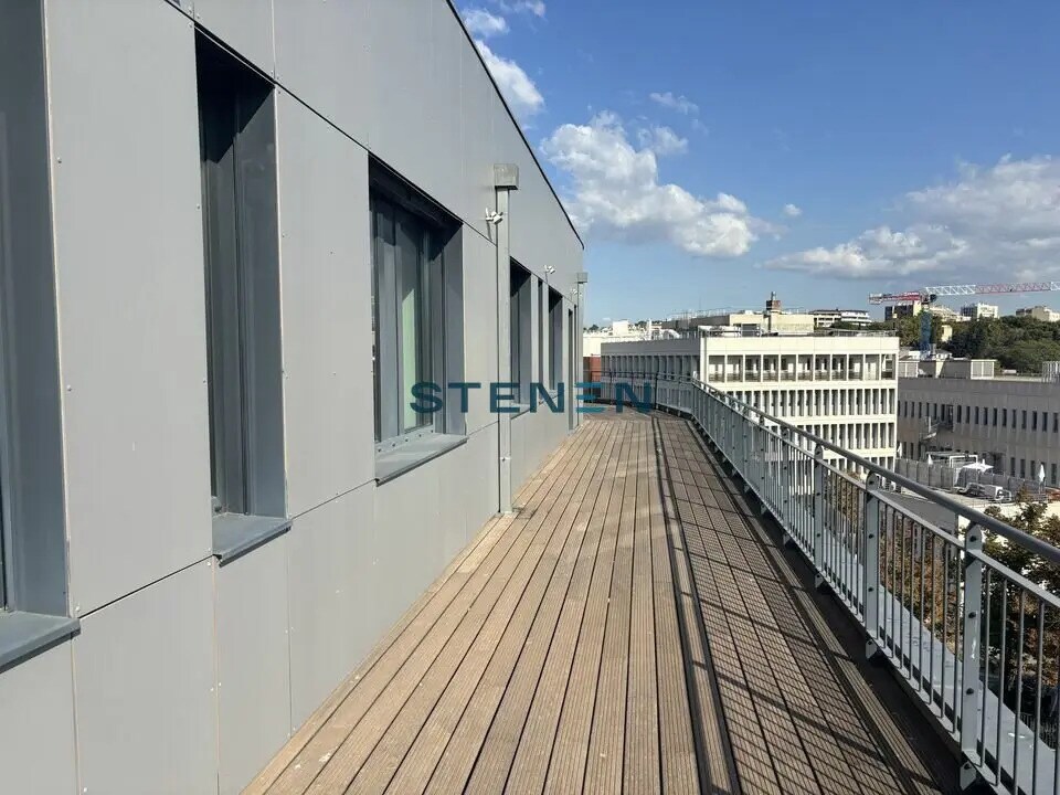 Office in Marseille to rent Building Photo- Image 1 of 6