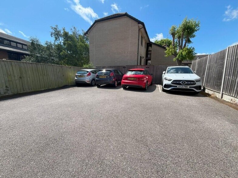 21 High St, Ipswich to rent - Building Photo - Image 3 of 3