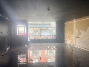 3 Library Street, Wigan to rent Interior Photo- Image 2 of 5