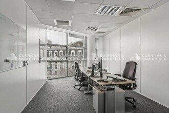 2 Rue De Paris, Meudon to rent Interior Photo- Image 1 of 6