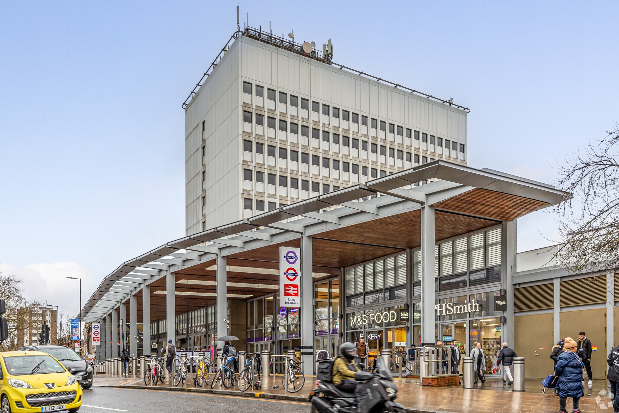 New Ealing Broadway, London to rent Primary Photo- Image 1 of 4