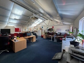 Poles Ln, Winchester to rent Interior Photo- Image 2 of 2