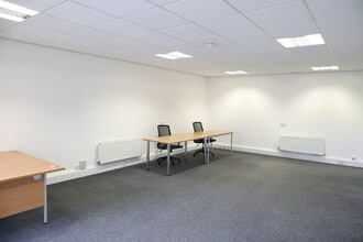 12-4 Suites 12, 14 & 15 Pickers Gill Court, Crown Road Ct, Sunderland to rent Interior Photo- Image 2 of 7
